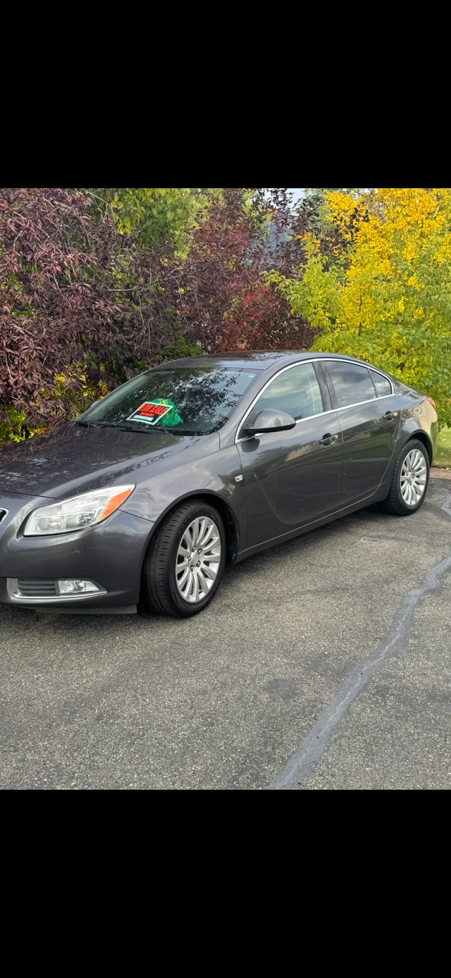 2011 Buick Regal, γκρι, 101.105 km, εισαγωγή Καναδάς — φωτο 1