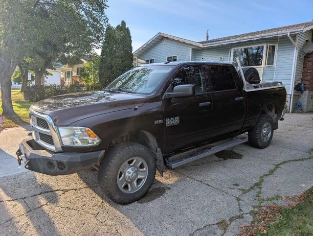 2015 Dodge Ram2500, 207.000 km, εισαγωγή Καναδάς — φωτο 1
