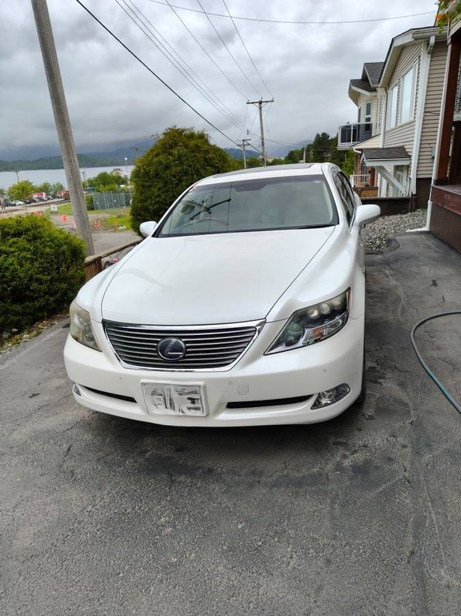 2008 Lexus, εισαγωγή Καναδάς — φωτο 1
