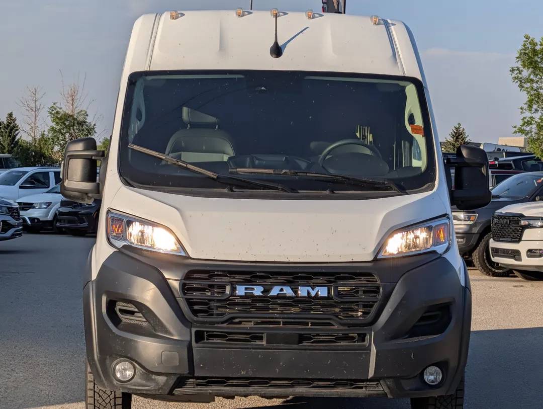 2025 RAM, εισαγωγή Καναδάς — φωτο 2 z 12
