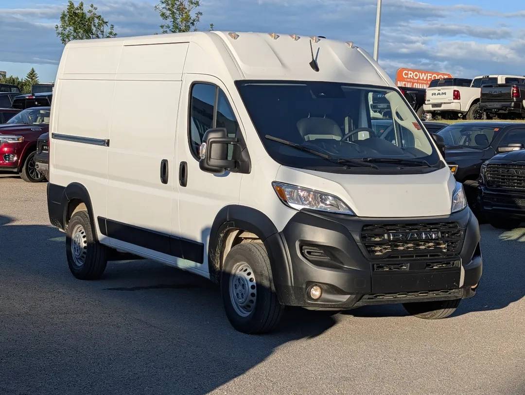 2025 RAM, εισαγωγή Καναδάς — φωτο 3 z 12
